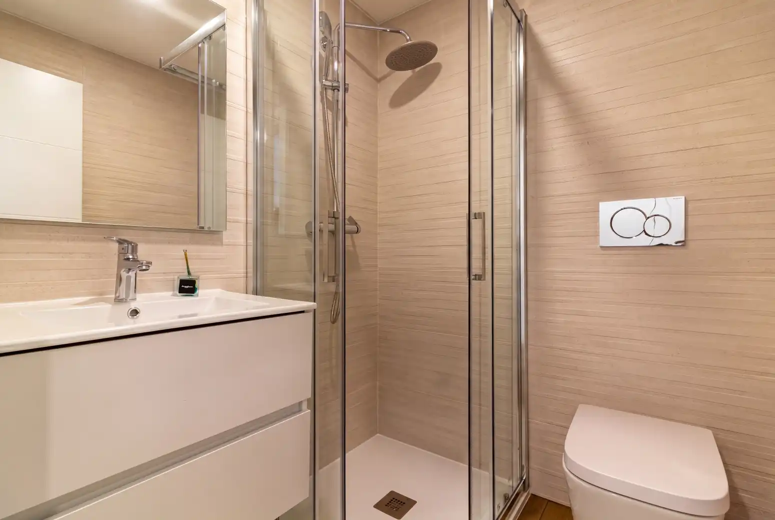Bathroom of Flat for rent in El Puig de Santa Maria  with Air Conditioner, Heating and Private garden