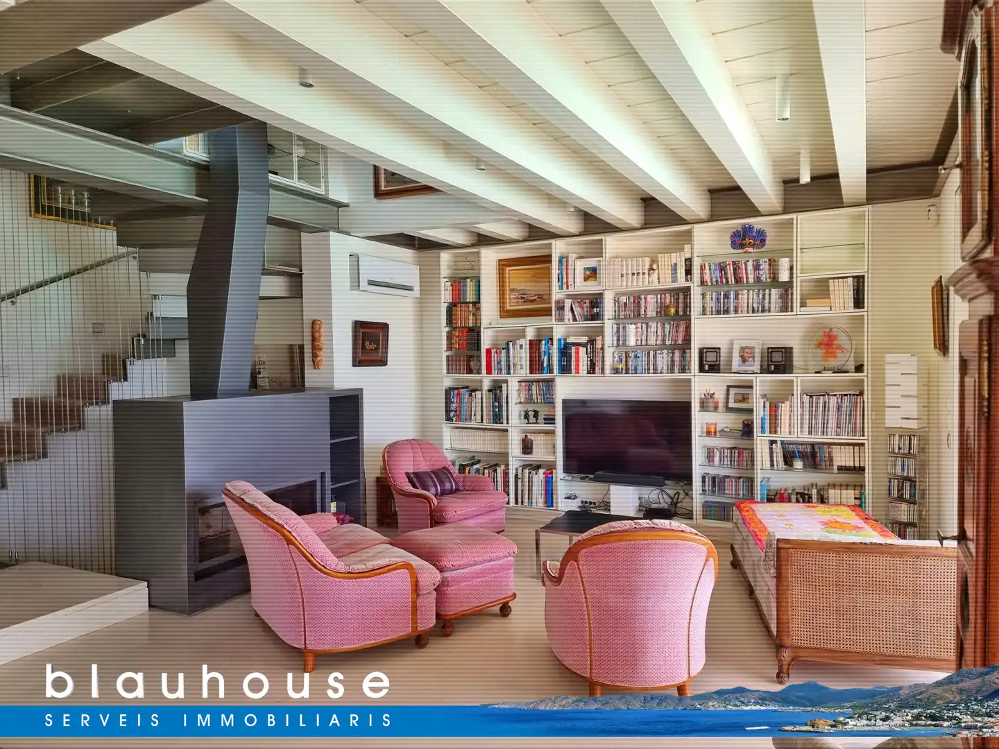Sala de estar de Casa o chalet en venta en Llançà con Aire acondicionado, Calefacción y Jardín privado