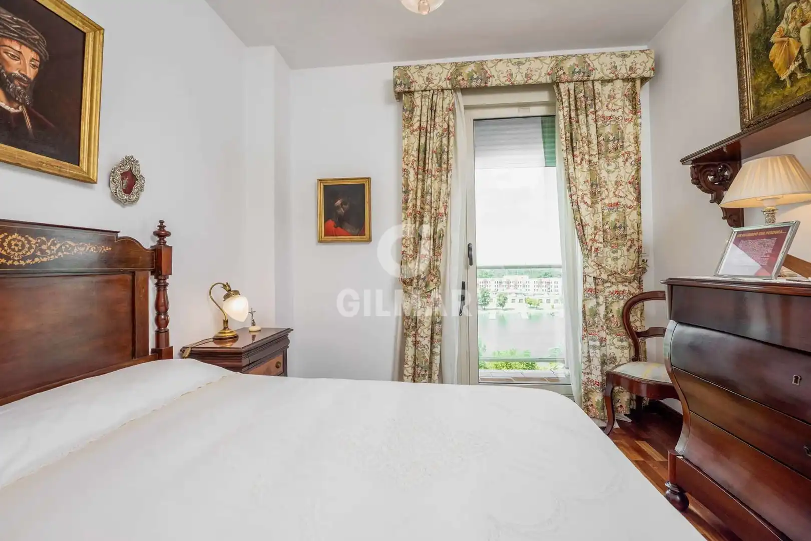 Bedroom of Flat for sale in Sevilla  with Heating, Private garden and Storage room