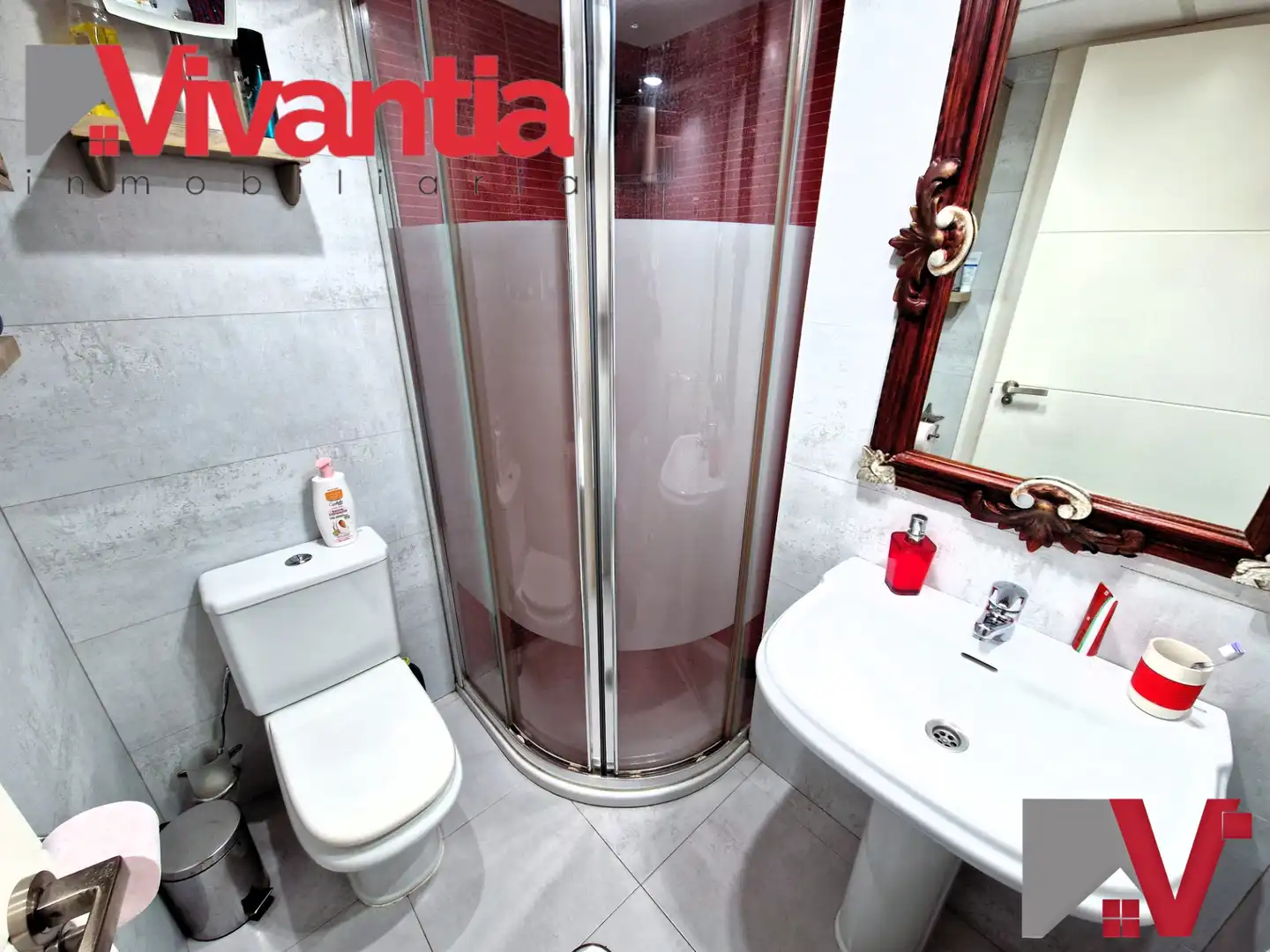 Bathroom of Flat for sale in Lorca  with Air Conditioner, Heating and Furnished