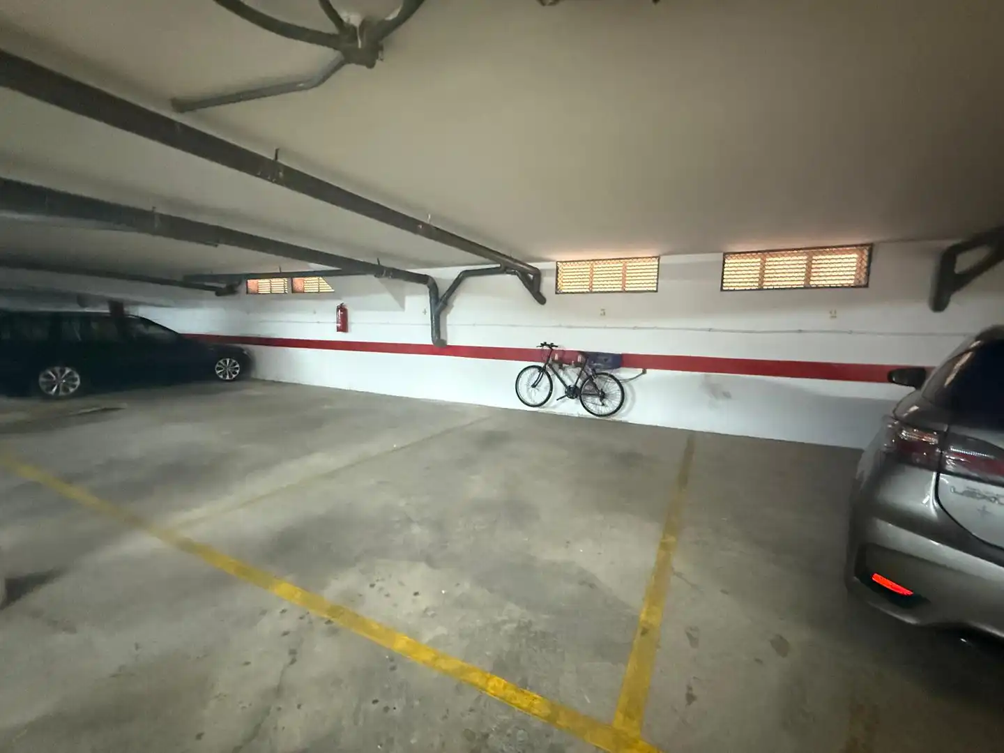 Parkplatz von Wohnung zum Verkauf in Torrevieja mit Klimaanlage, Heizung und Möbliert