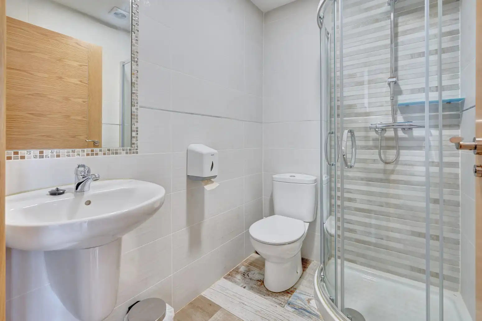 Bathroom of Detached homes for sale in Mañeru  with Air Conditioner, Heating and Private garden