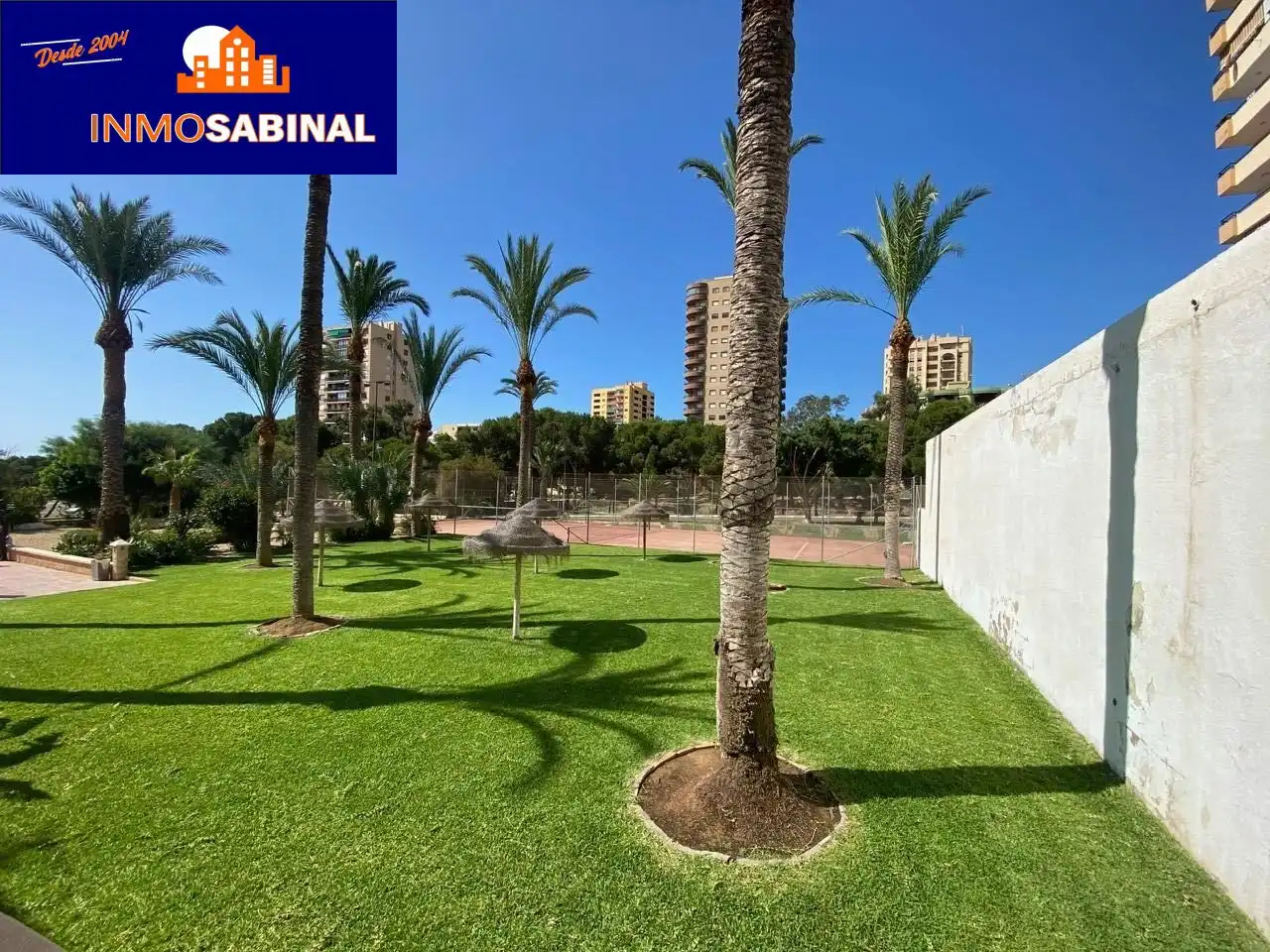 Jardín de Estudio en venta en Roquetas de Mar con Jardín privado, Terraza y Piscina comunitaria
