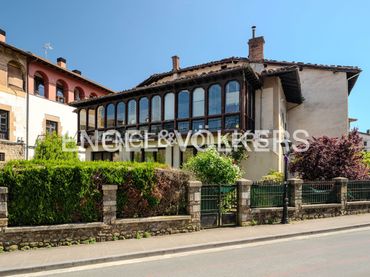 Casa con balcone in vendita a Bakardade Kalea