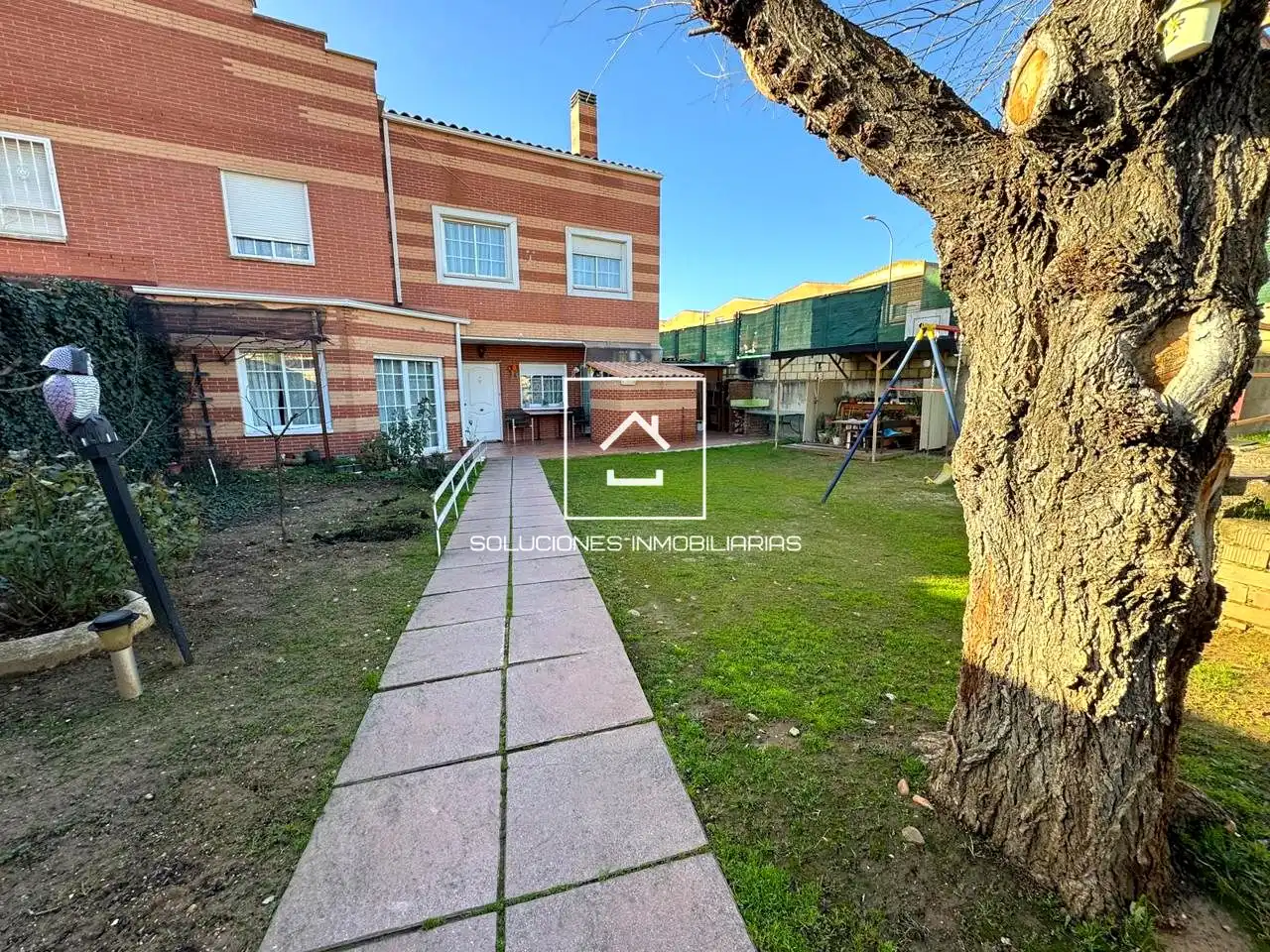 Exterior view of Houses for sale in Meco  with Private garden and Swimming Pool
