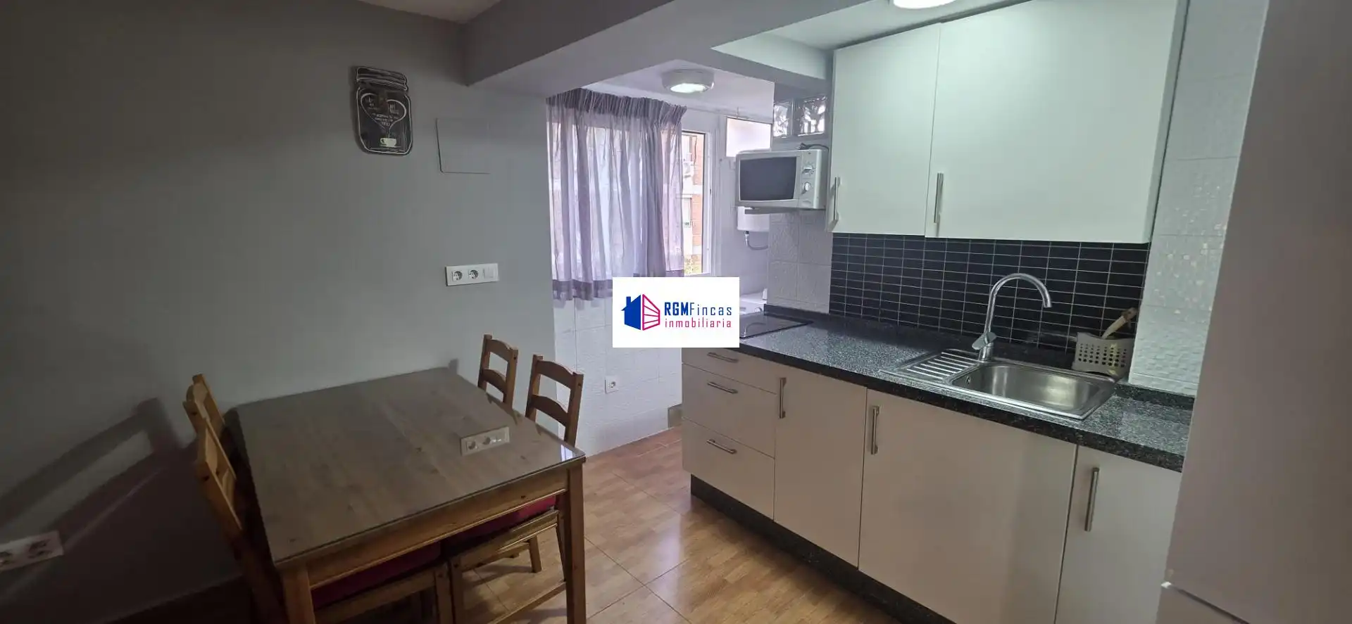 Cocina de Piso de alquiler en Sevilla con Aire acondicionado y Amueblado