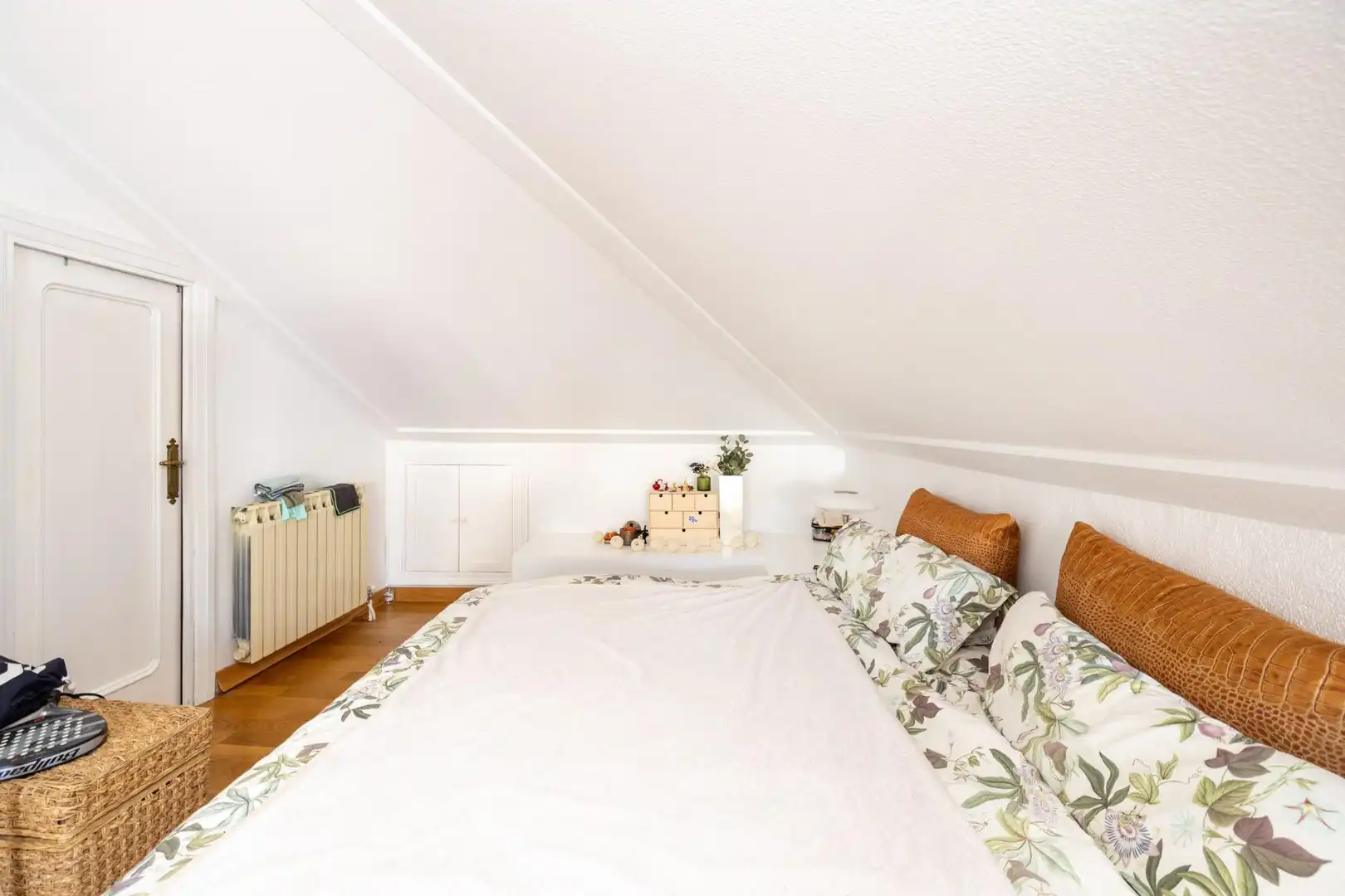 Habitación de Estudio en venta en Granada con Calefacción, Terraza y Balcón
