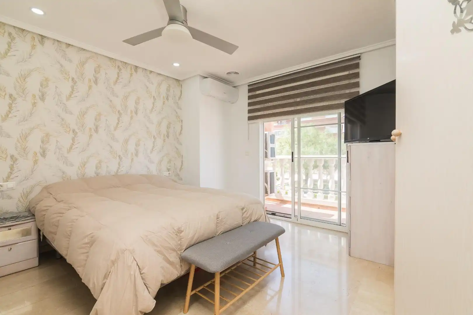 Bedroom of Detached homes for sale in Elche / Elx  with Air Conditioner, Heating and Private garden