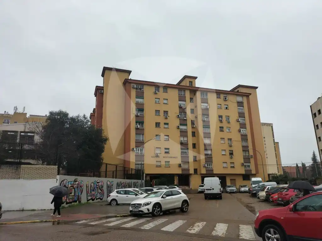 Flat for sale in Avenida Antonio Masa Campos