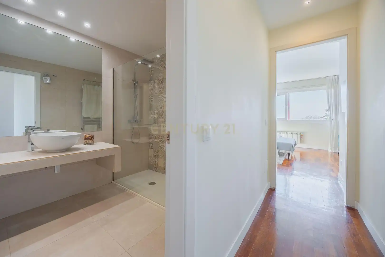 Baño de Apartamento en venta en Madrid con Piscina