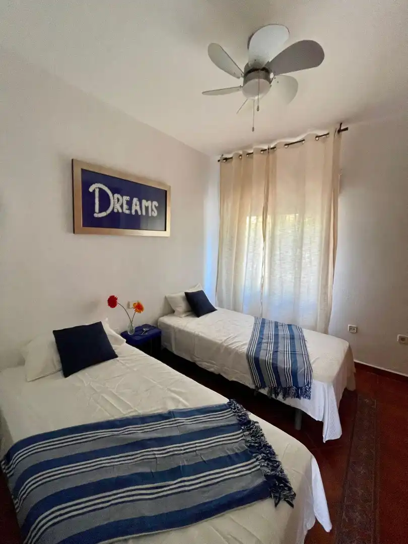 Habitación de Casa o chalet de alquiler en Rincón de la Victoria con Terraza, Trastero y Amueblado