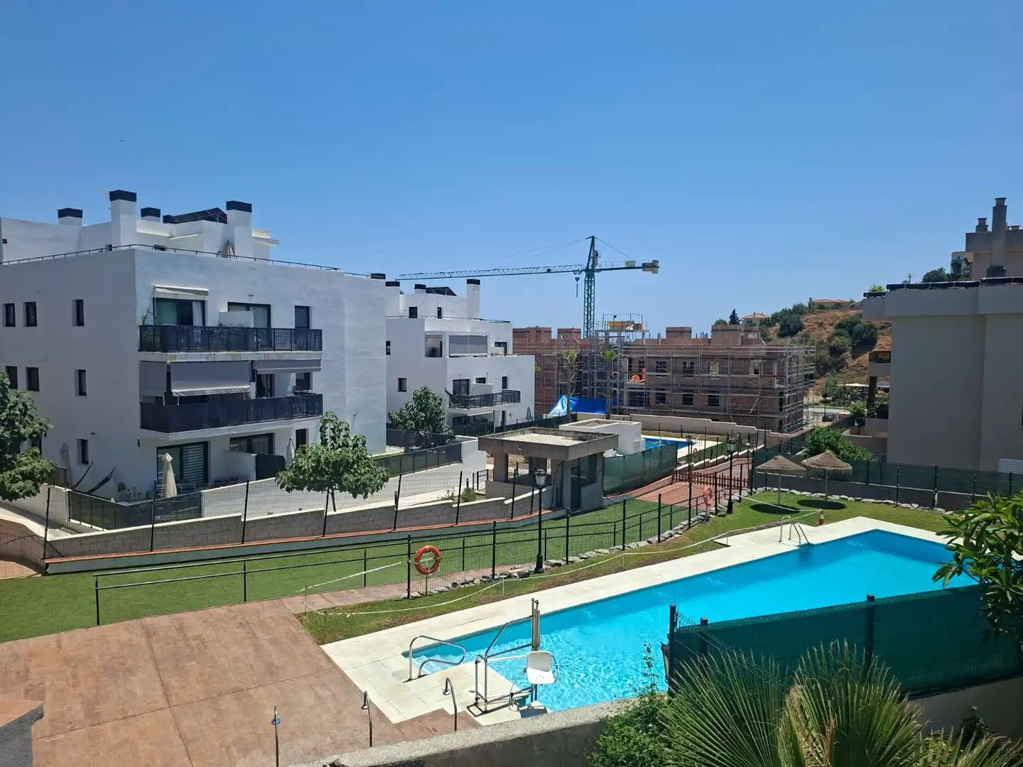 Vista exterior de Pis en venda en Mijas amb Aire condicionat, Calefacció i Terrassa