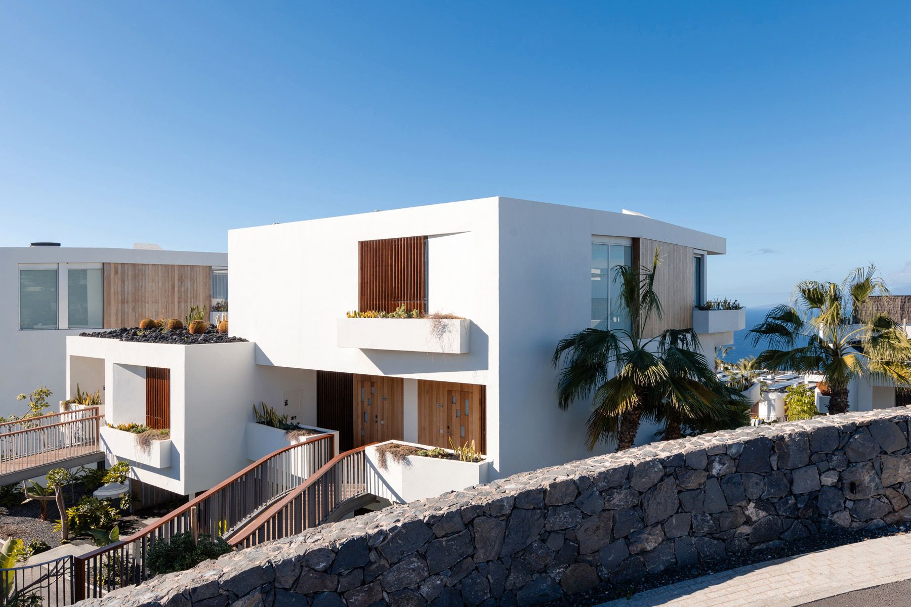 Exterior view of Single-family semi-detached for sale in Guía de Isora  with Air Conditioner, Private garden and Terrace