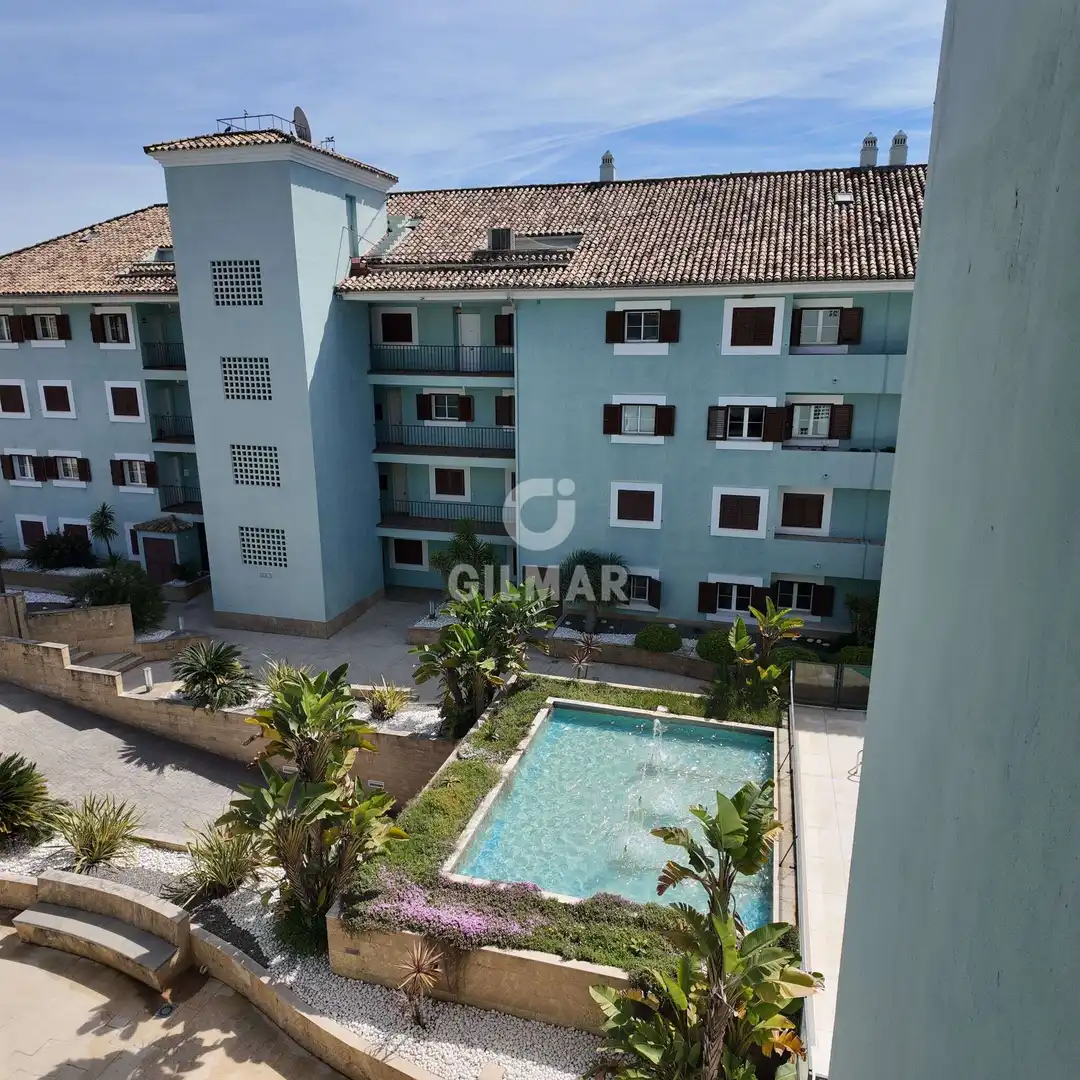 Habitación de Dúplex en venta en Sotogrande con Calefacción, Trastero y Piscina