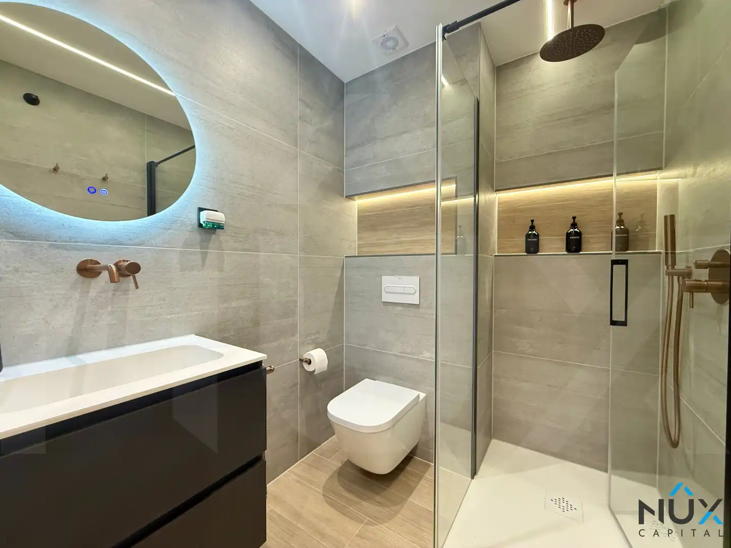 Baño de Piso en venta en Cullera con Aire acondicionado, Calefacción y Amueblado