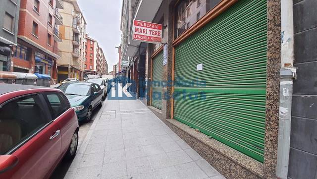 Local comercial en Alquiler en Centro - Ariz - Uribarri