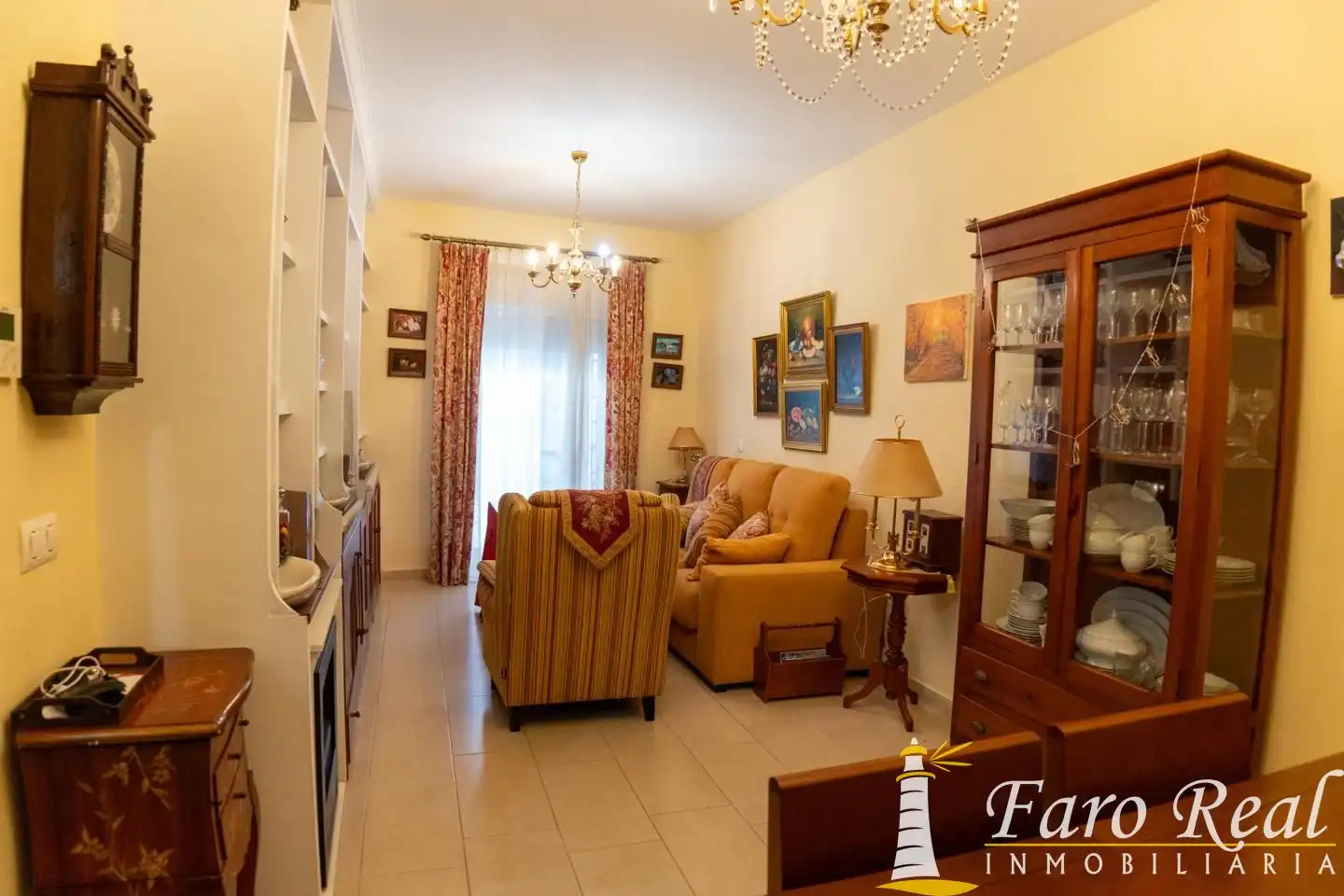 Sala de estar de Planta baja en venta en Sanlúcar de Barrameda con Aire acondicionado y Amueblado