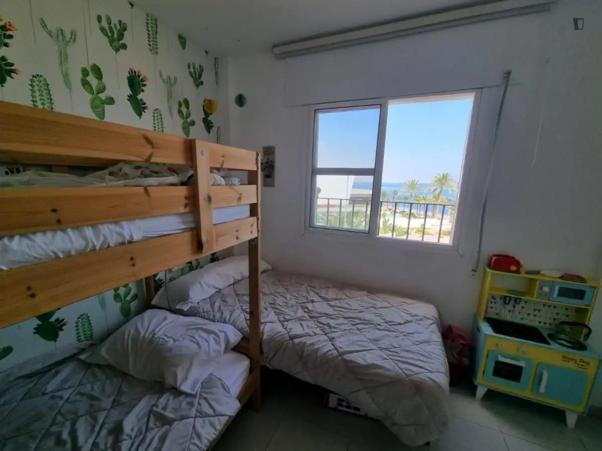 Apartamento de alquiler en Aguadulce Sur