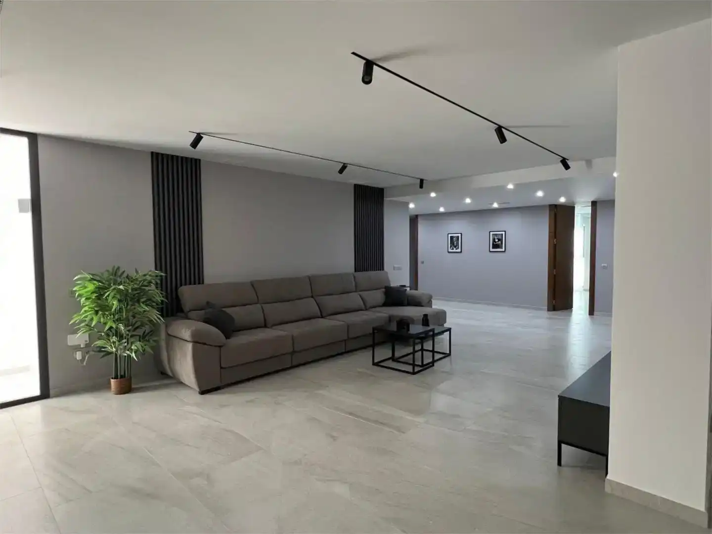 Sala de estar de Casa o chalet de alquiler en Benidorm con Aire acondicionado, Jardín privado y Trastero