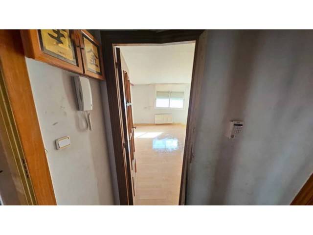 Piso en Venta en Urbanizacion SANTELVIRA en Can Cuiàs