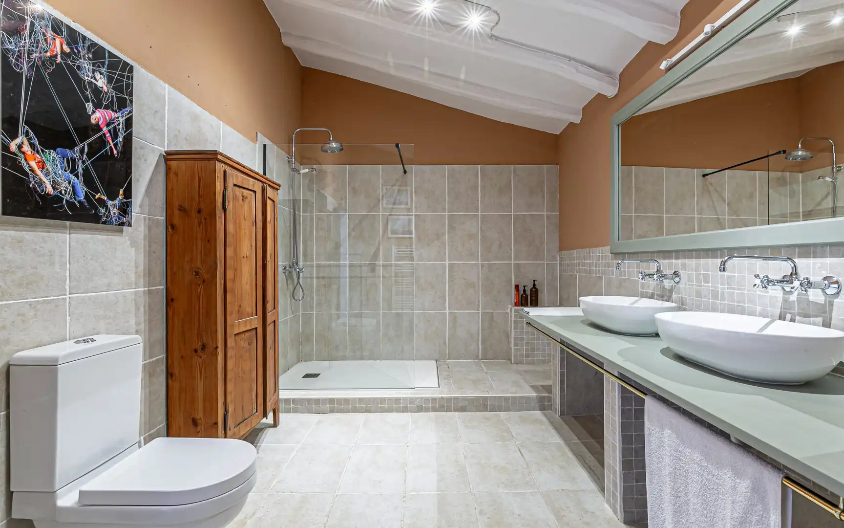Badezimmer von Country house zum Verkauf in Torrelles de Foix mit Heizung, Privatgarten und Terrasse