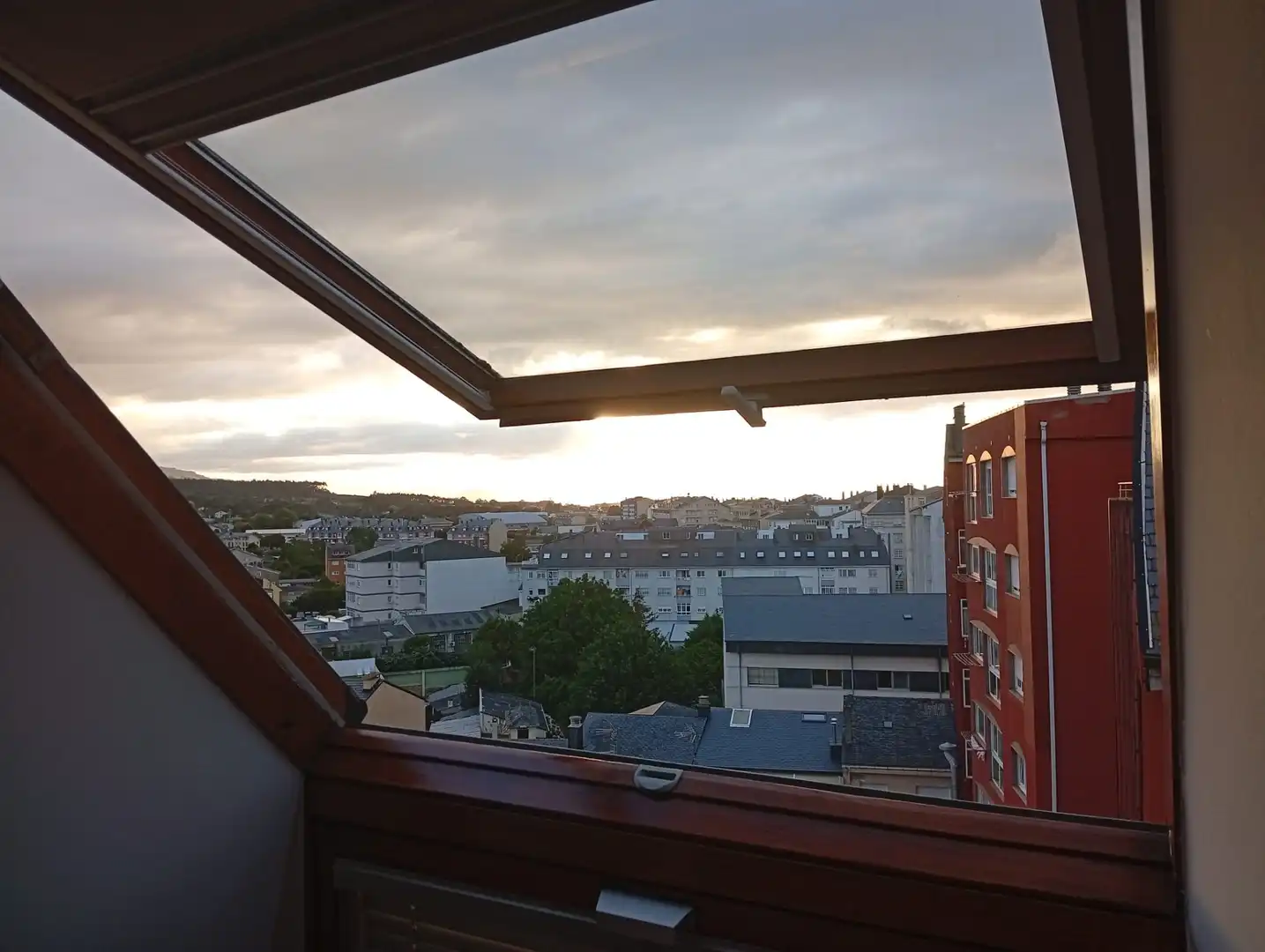 Terraza de Piso de alquiler en Ribadeo con Calefacción, Amueblado y Horno