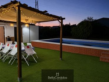 Xalet amb piscina en venda a Periurbano Este - Campiña