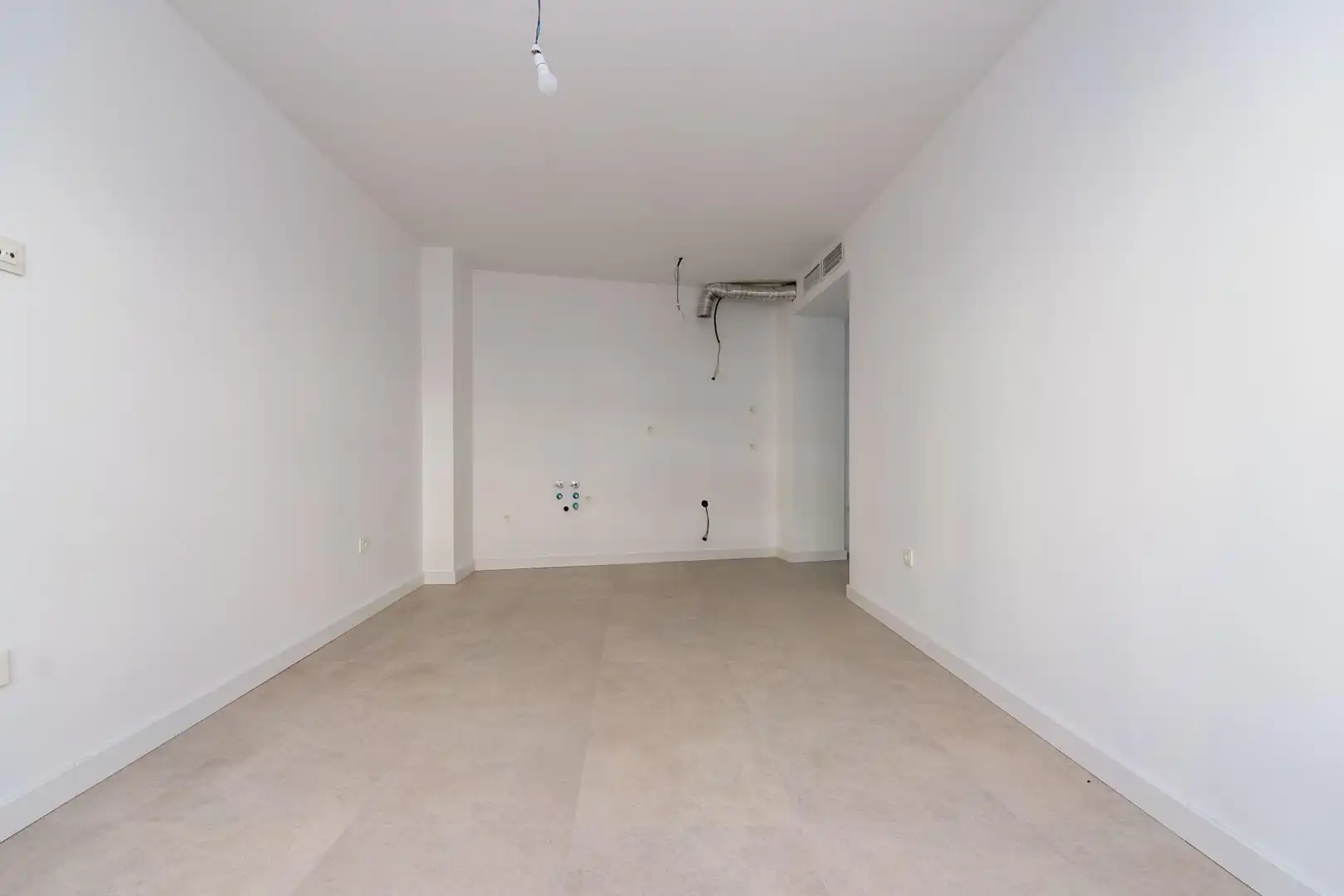 Flat for sale in Granada  with Air Conditioner and Heating