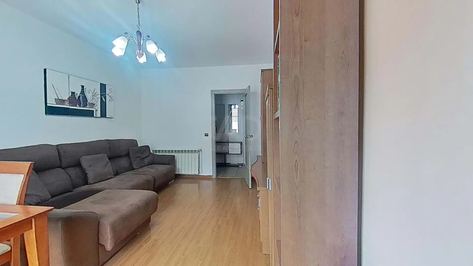 Wohnzimmer von Wohnung zum Verkauf in Arén mit Heizung