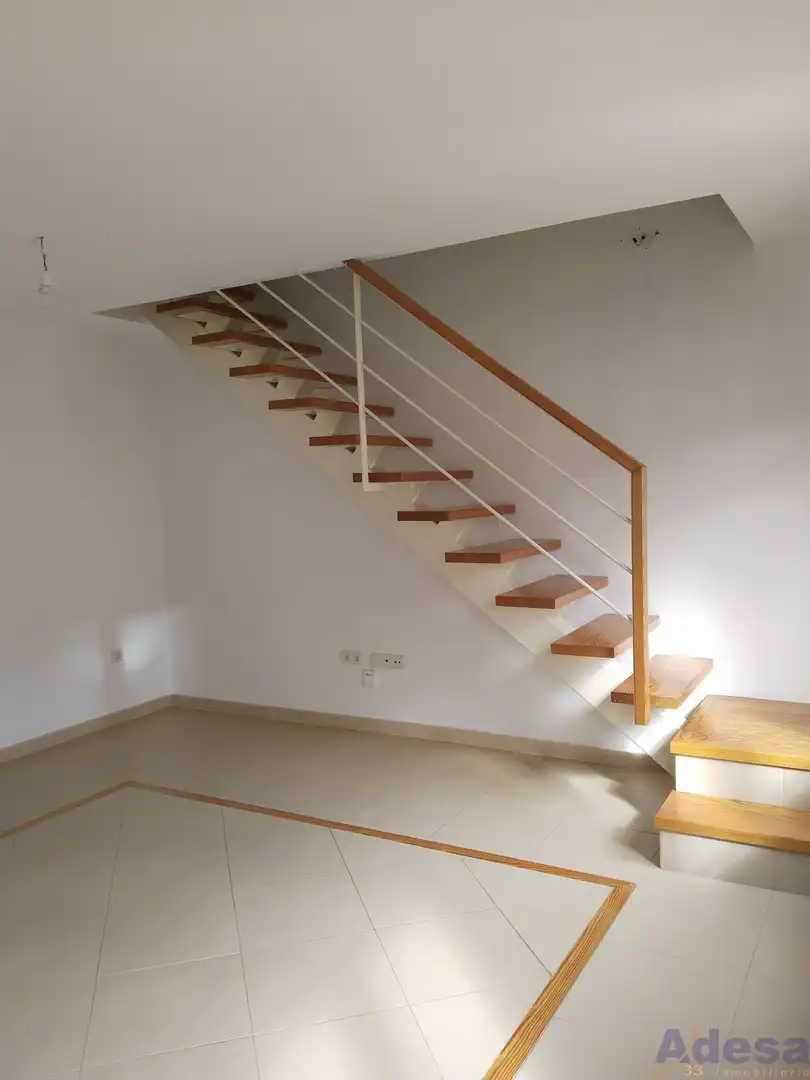 Dúplex en venta en Navalcarnero con Calefacción, Balcón y Piscina comunitaria