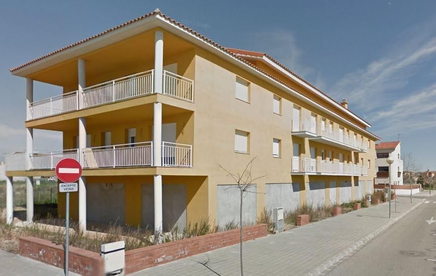 Vista exterior de Edifici en venda en Llorenç del Penedès