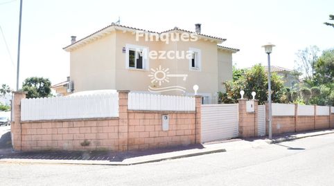CASA INDEPENDIENTE CON PISCINA EN BONAVISTA