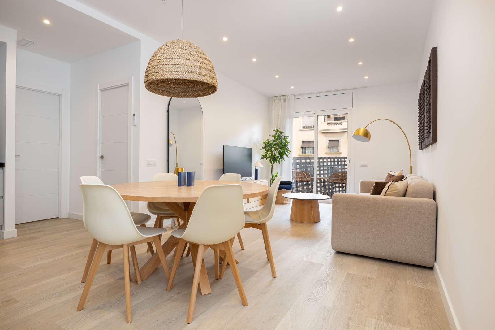 Sala d'estar de Apartament per a compartir en  Barcelona Capital amb Aire condicionat i Terrassa