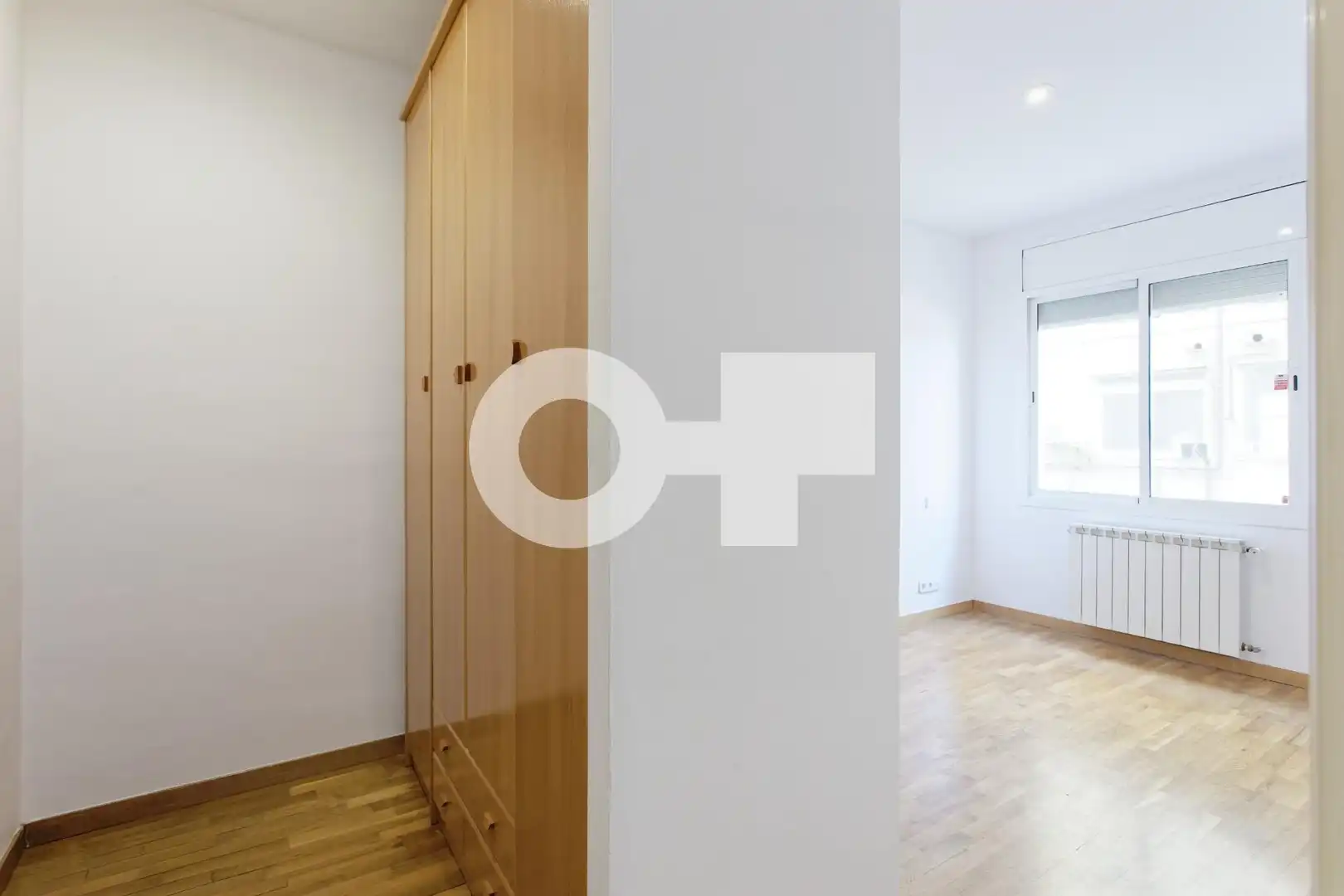 Schlafzimmer von Wohnungen zum Verkauf in Barcelona mit Heizung, Parkett und Alarm