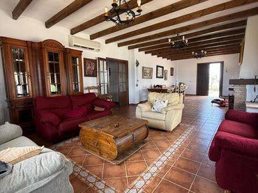 Casa rustica con balcone in vendita a Camino Camino Colmenar