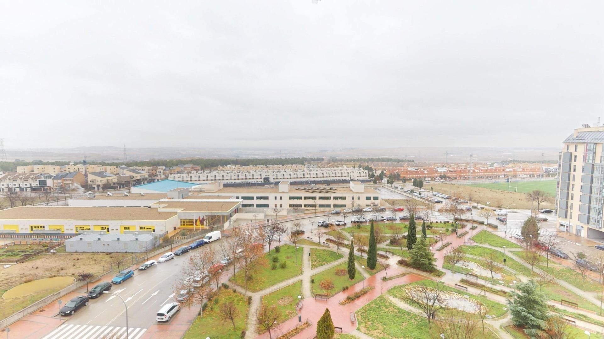 Vista exterior de Piso en venta en  Madrid Capital con Aire acondicionado, Calefacción y Jardín privado