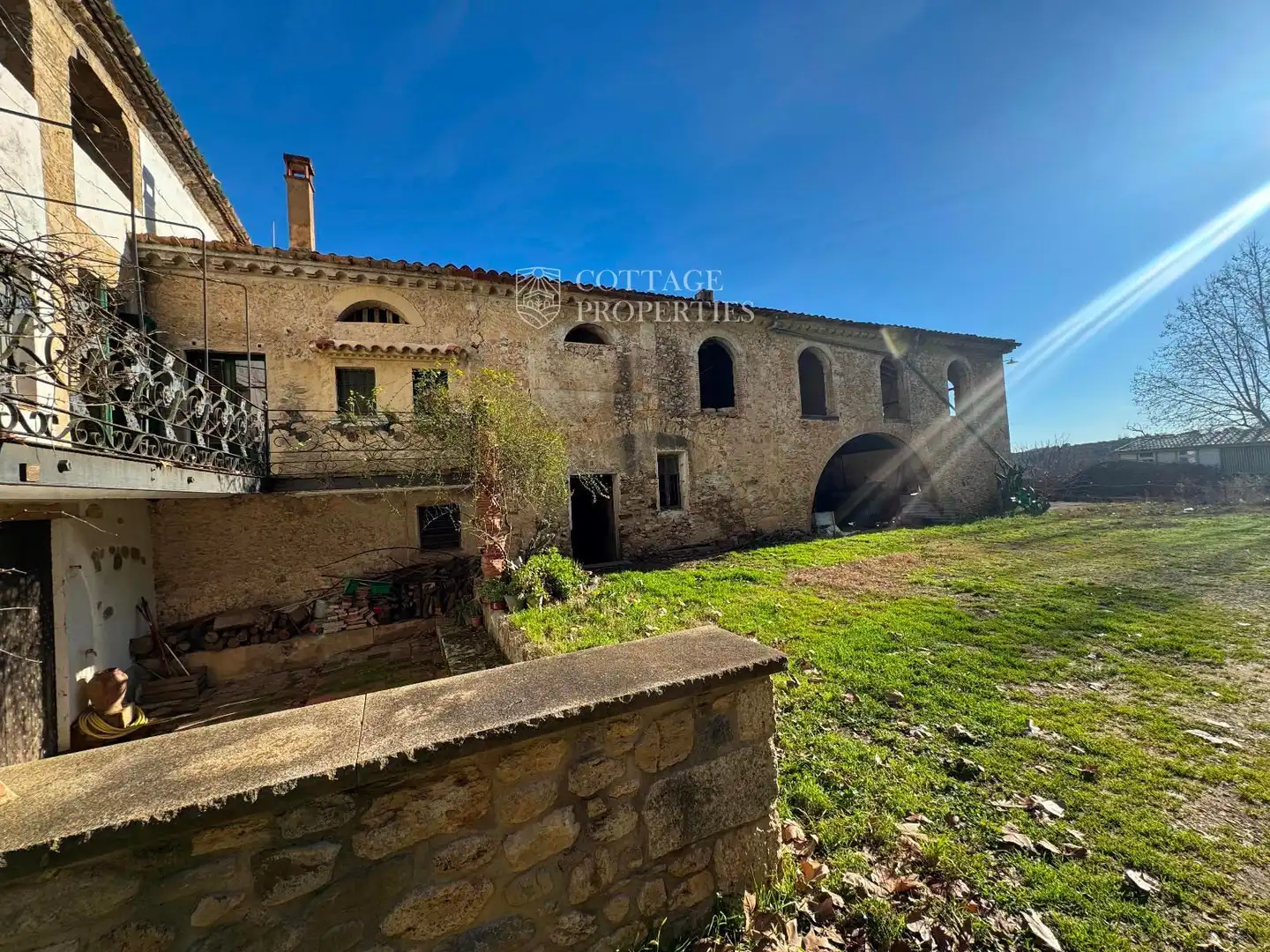 Vista exterior de Finca rústica en venda en Sant Ferriol amb Terrassa