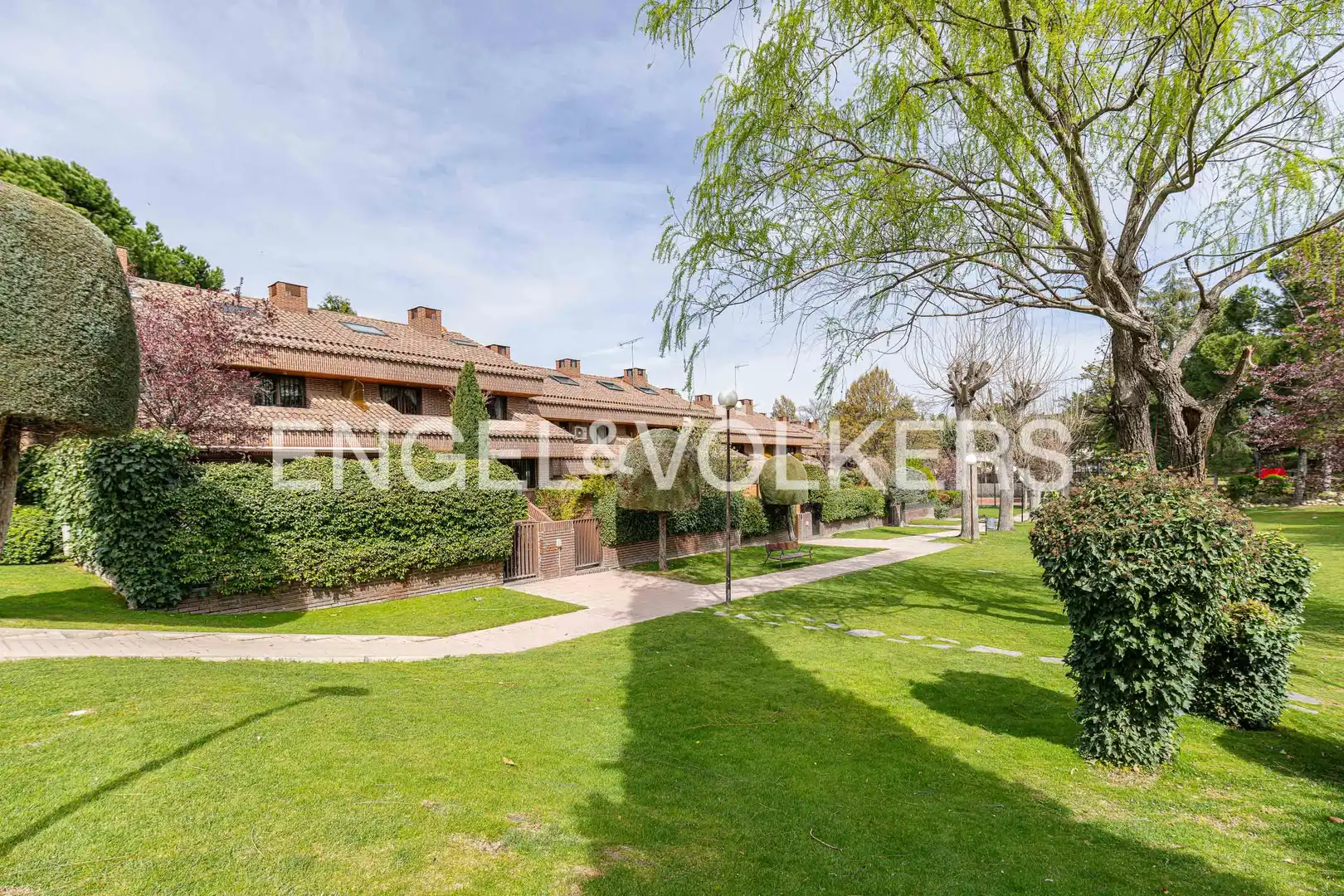 Exterior view of Houses for sale in Las Rozas de Madrid  with Air Conditioner, Heating and Private garden
