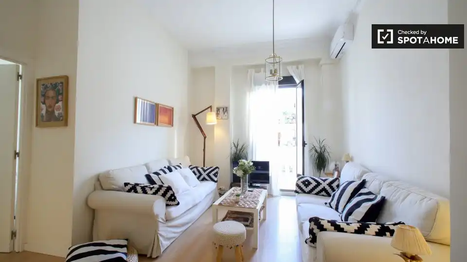 Room in Valencia, Valencia