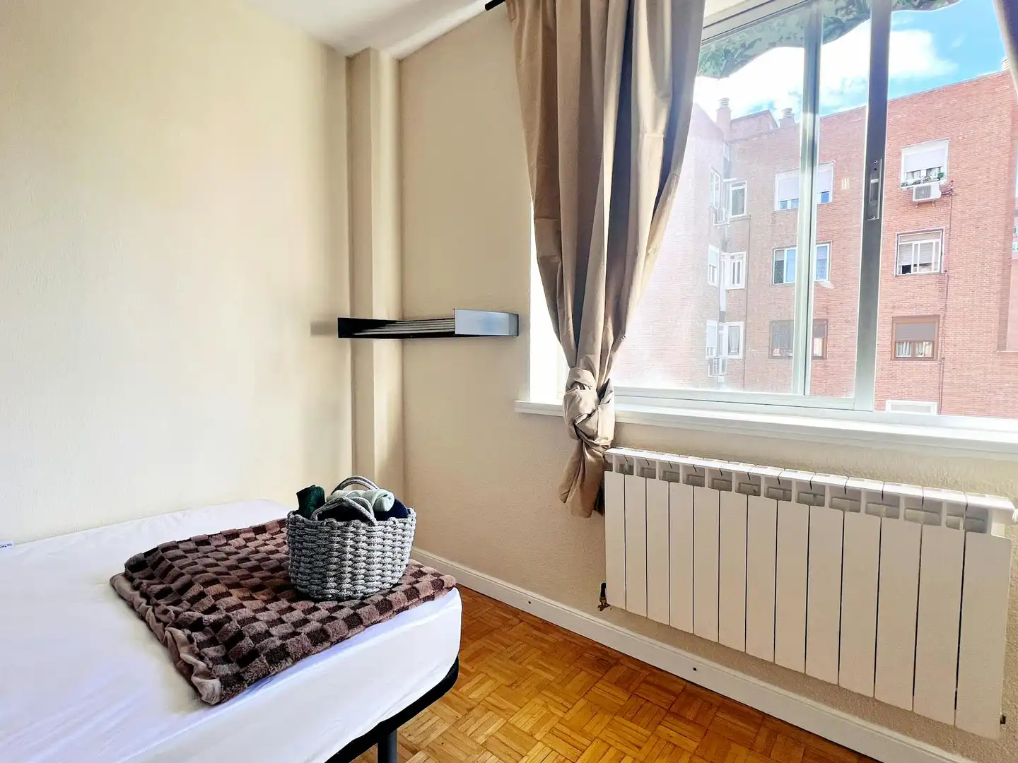 5 hab, 140m² en Valdezarza, Moncloa - Aravaca, Madrid - Image 2