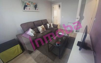 Living room of Flat for sale in Aranda de Duero  with Heating, Storage room and Furnished