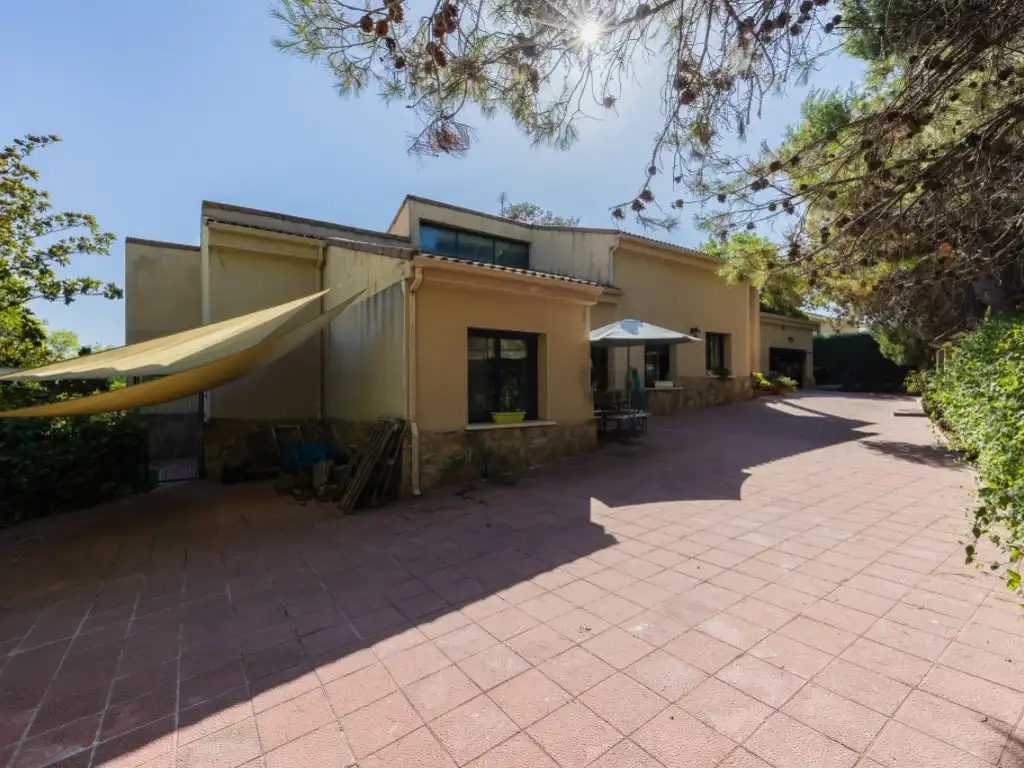 Vista exterior de Casa o chalet en venta en Villaviciosa de Odón