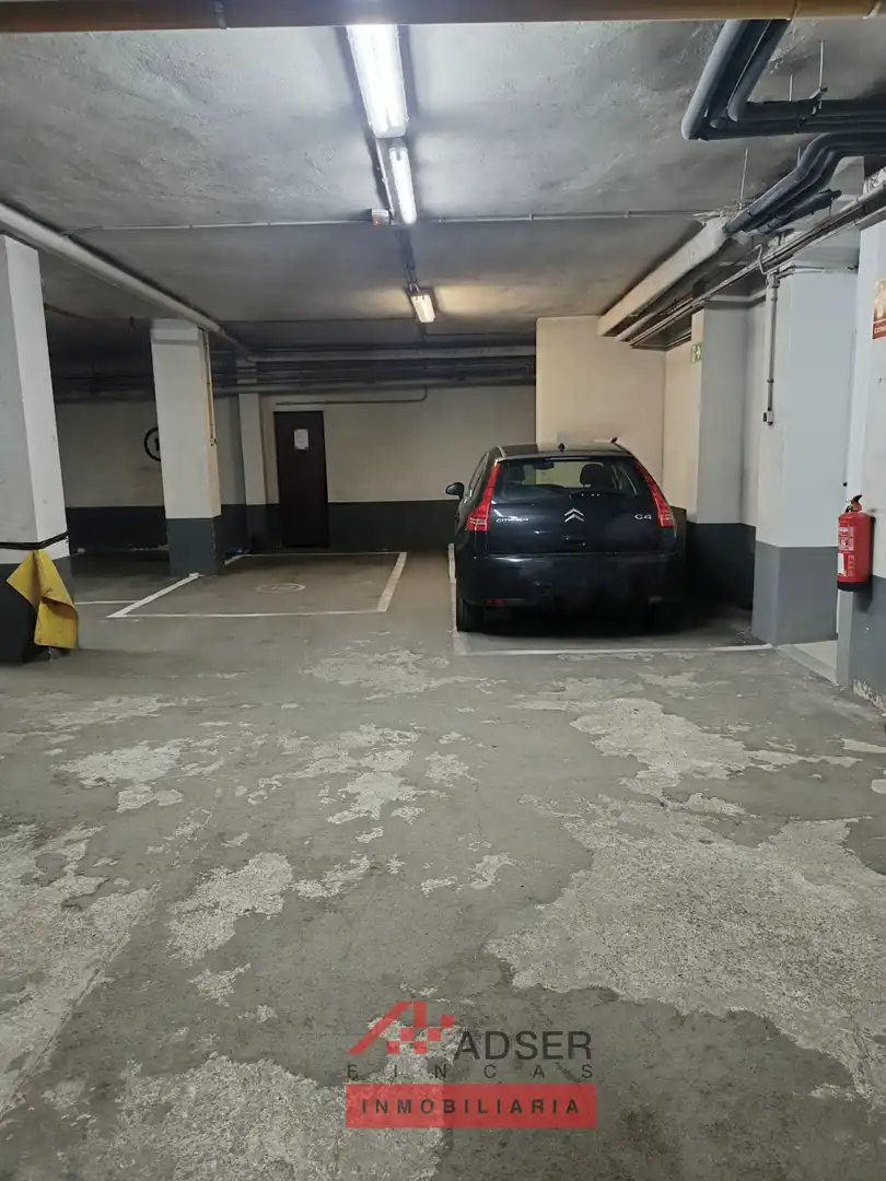 Parking de Piso en venta en  Logroño con Calefacción, Parquet y Terraza