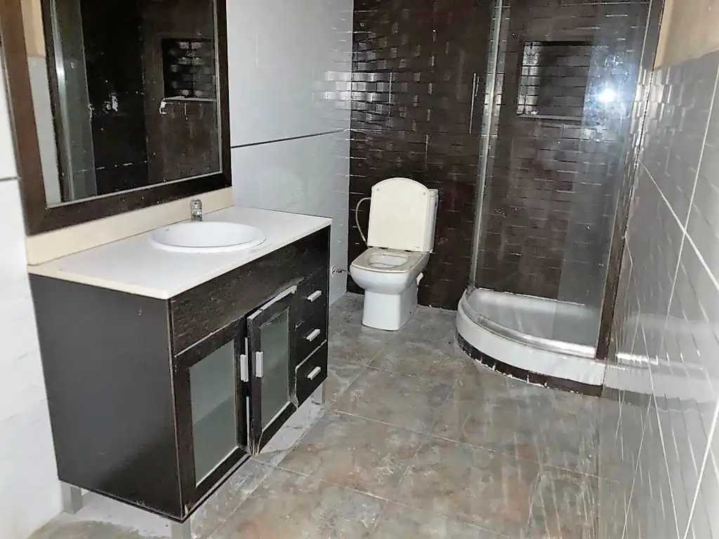 Baño de Planta baja en venta en Sant Boi de Llobregat