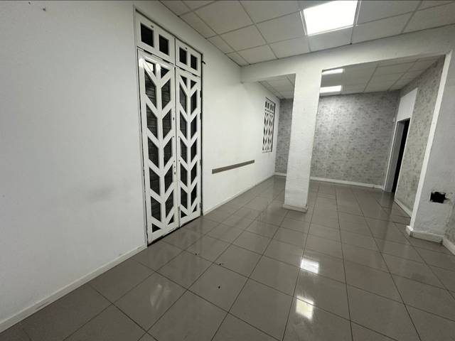 Local comercial en Alquiler en Carretera del Norte, 93 en Miller