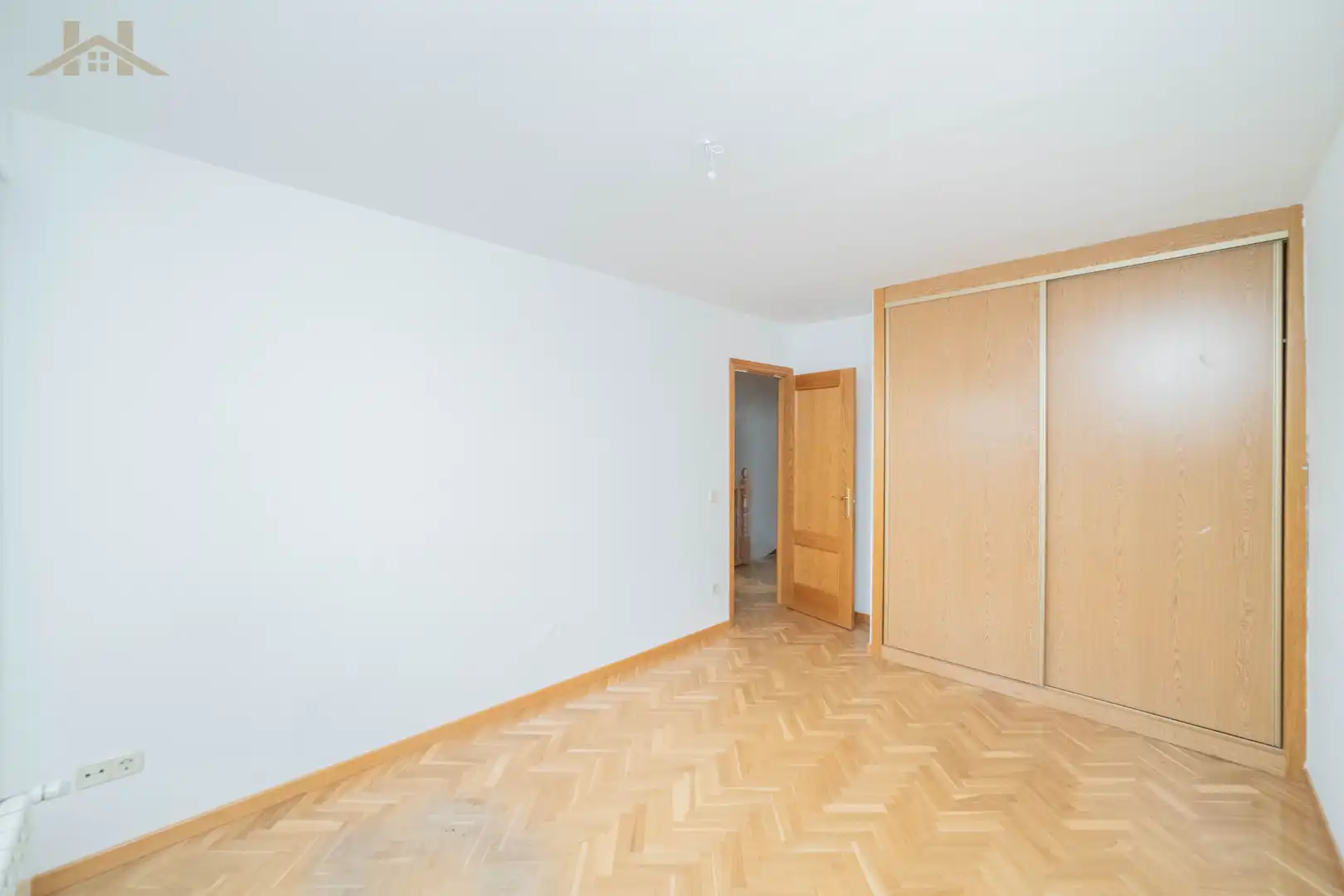 Habitación de Casa o chalet en venta en Arroyomolinos (Madrid) con Calefacción, Jardín privado y Parquet
