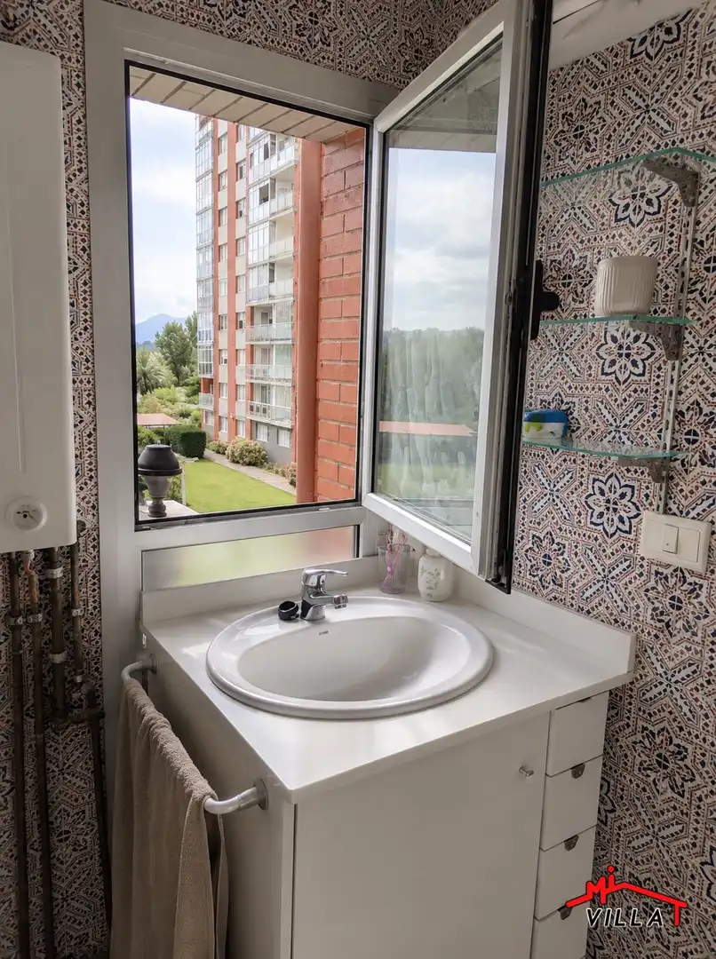 Terraza de Estudio en venta en Laredo con Calefacción