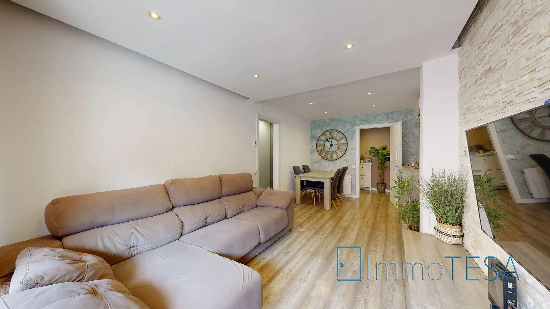 Living room of Flat for sale in Sabadell  with Air Conditioner, Heating and Parquet flooring