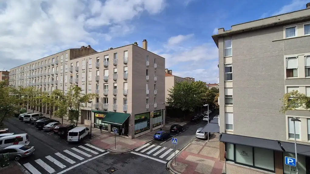 Piso con terraza en venta en Calle del Concejo de Egüés 18, imagen 6