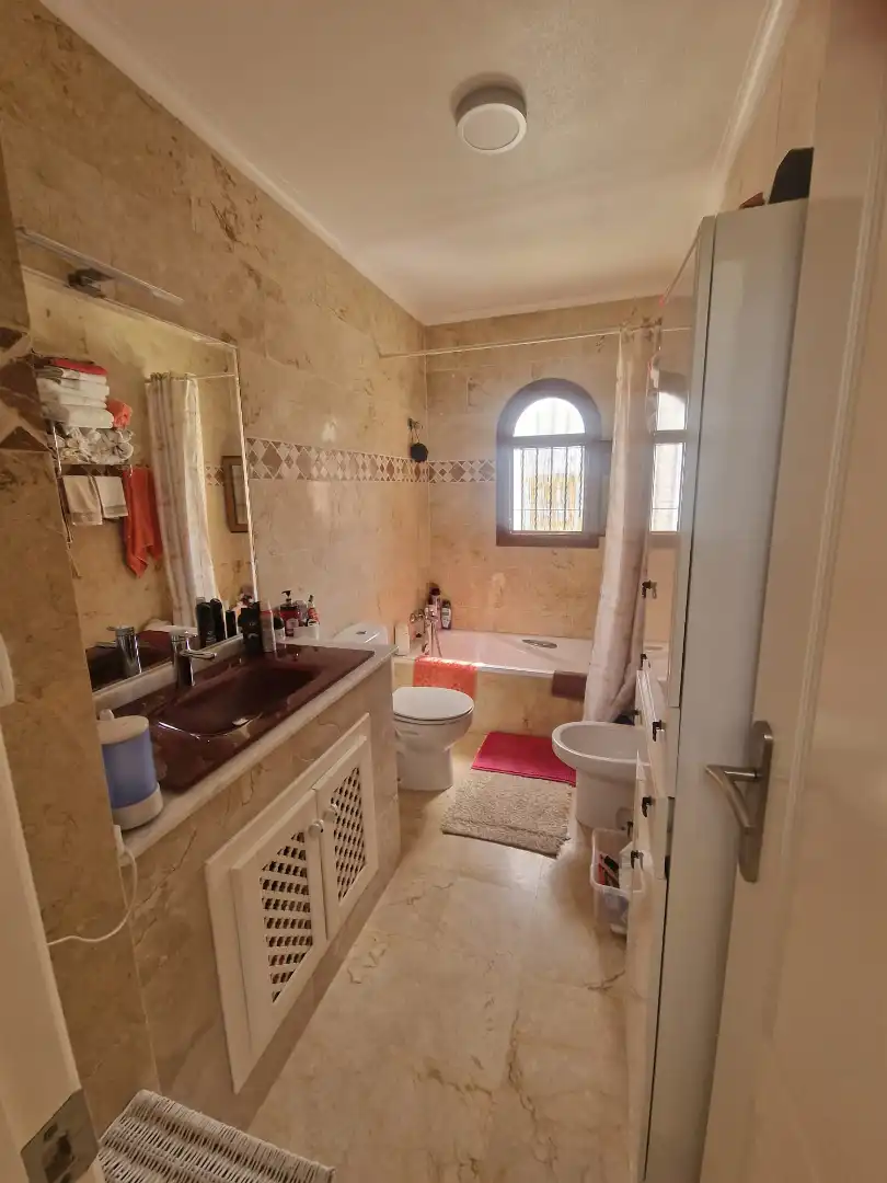 Bany de Casa adosada en venda en Orihuela amb Aire condicionat, Jardí privat i Terrassa